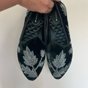 Birdies Heron Flat Jade with botanical embroidery Hunter Green Velvet size 8.5